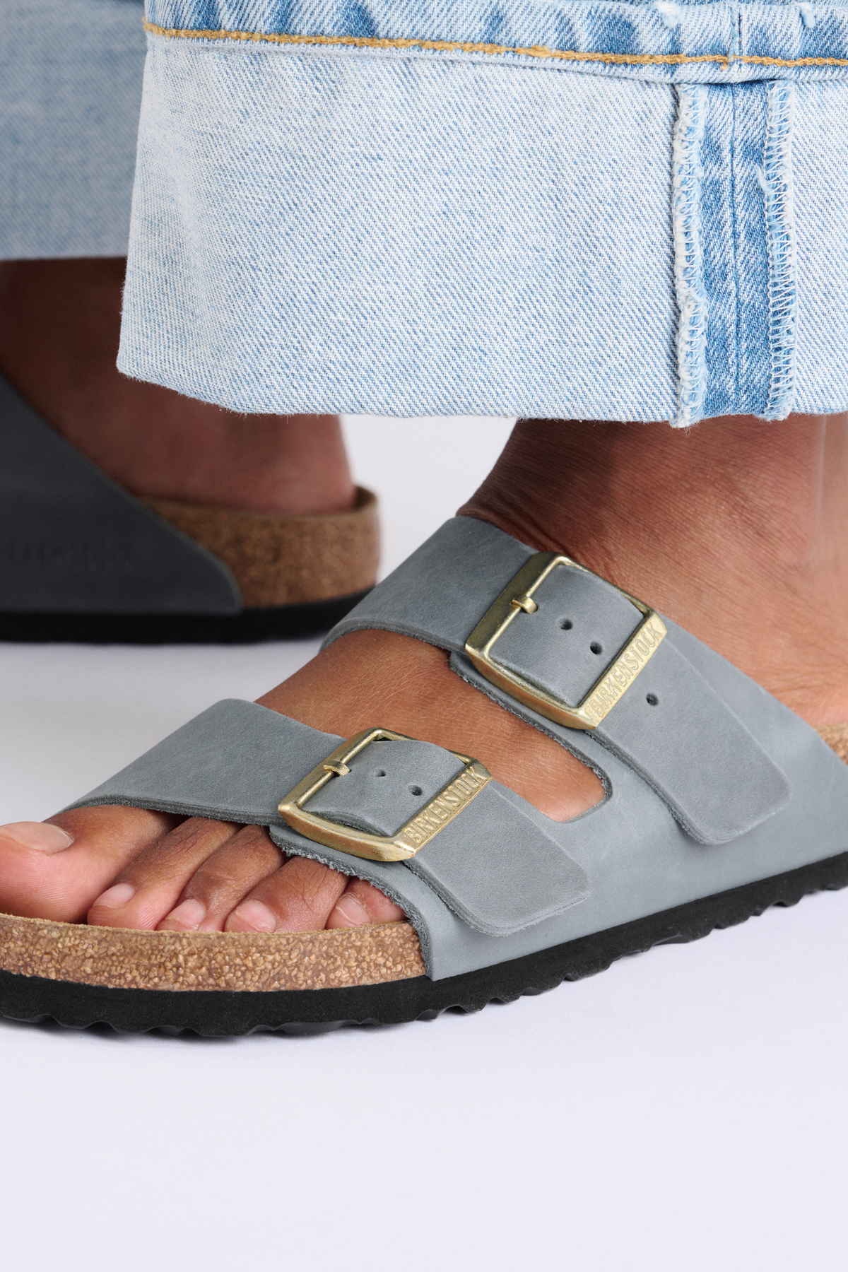 Arizona Basalt Grey Oiled Leather Regular